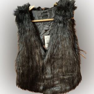 Me Jane Black Faux Fur Vest
